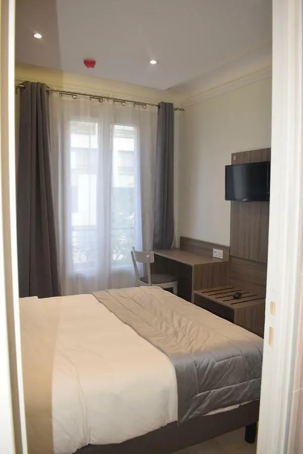 Hotel Puy De Dome Paris Fransa