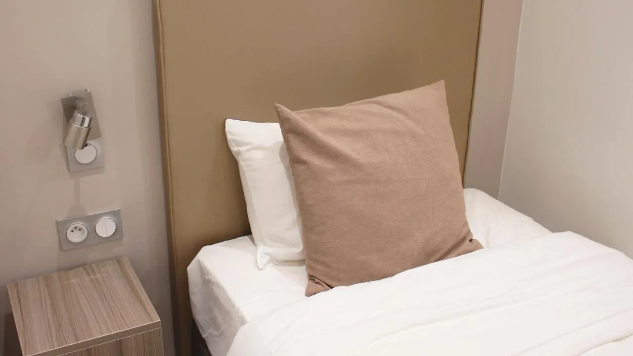 Hotel Puy De Dome Paris 3*,  Frankrig